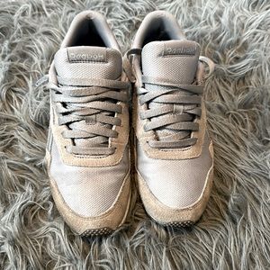 Women’s Reebok classic silver sneakers